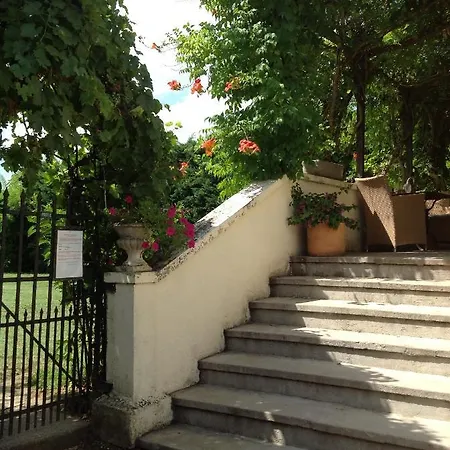 Le Bonheur Dans Notre Pre Semesterbostad Sainte-Mondane
