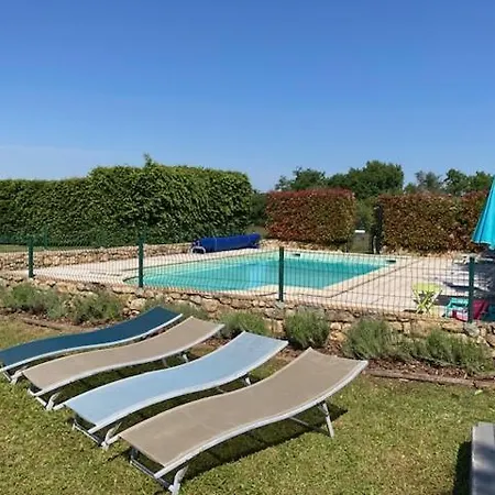 Le Bonheur Dans Notre Pre * Sainte-Mondane