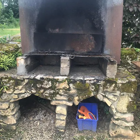 Semesterbostad Le Bonheur Dans Notre Pre Sainte-Mondane